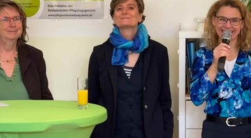 bild der rednerinnen, mitarbeiterinnen der kontaktstelle pflegeengagement