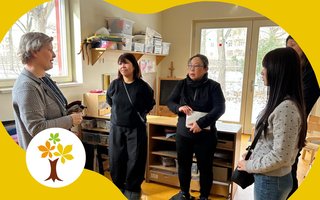 Rundgang mit den Gästen in der Kita